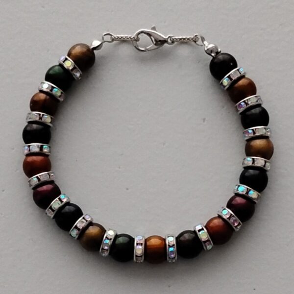 Bracelet with cherry brown pearls and sparkling spacers